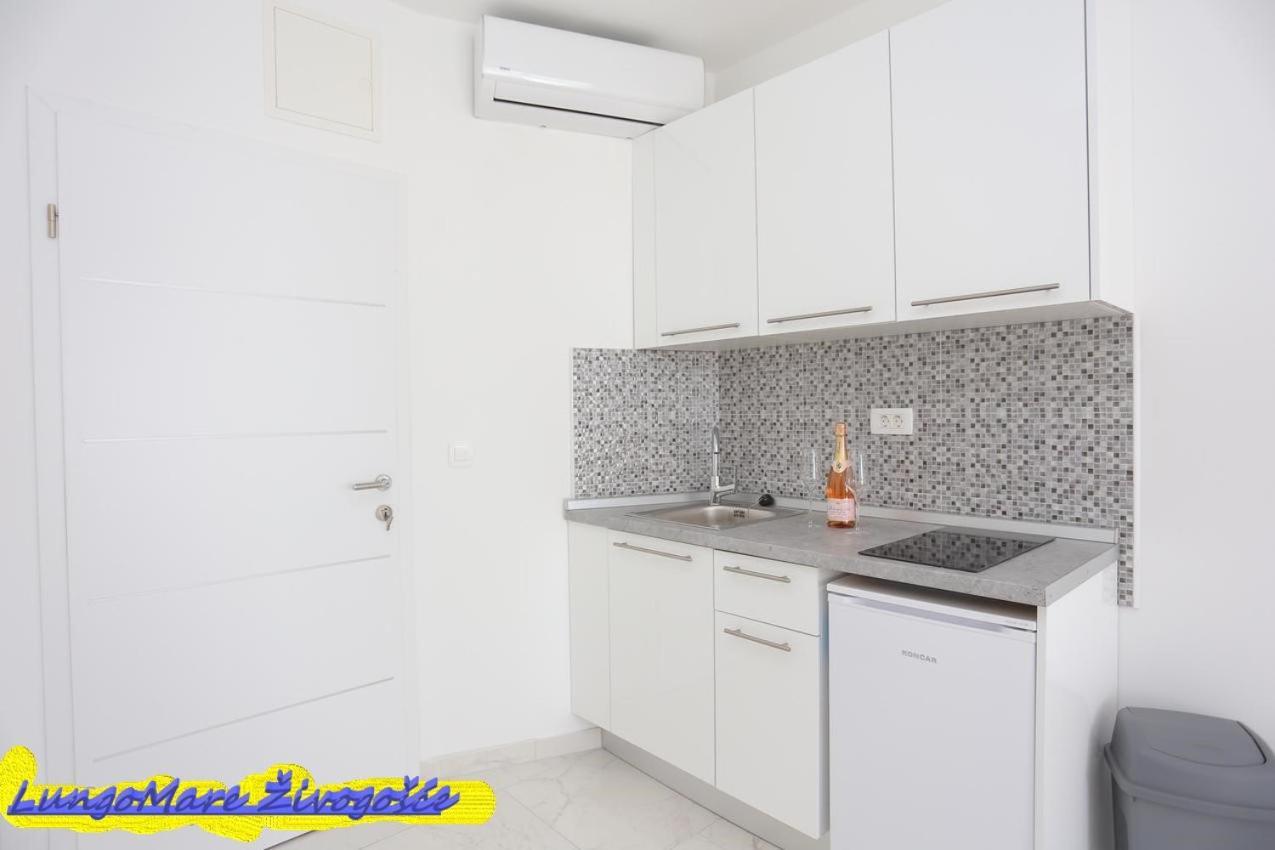 Apartmants Villa Lungo Mare Živogošće 外观 照片